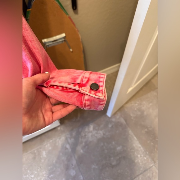 Black Label red Jean jacket - Picture 6 of 7